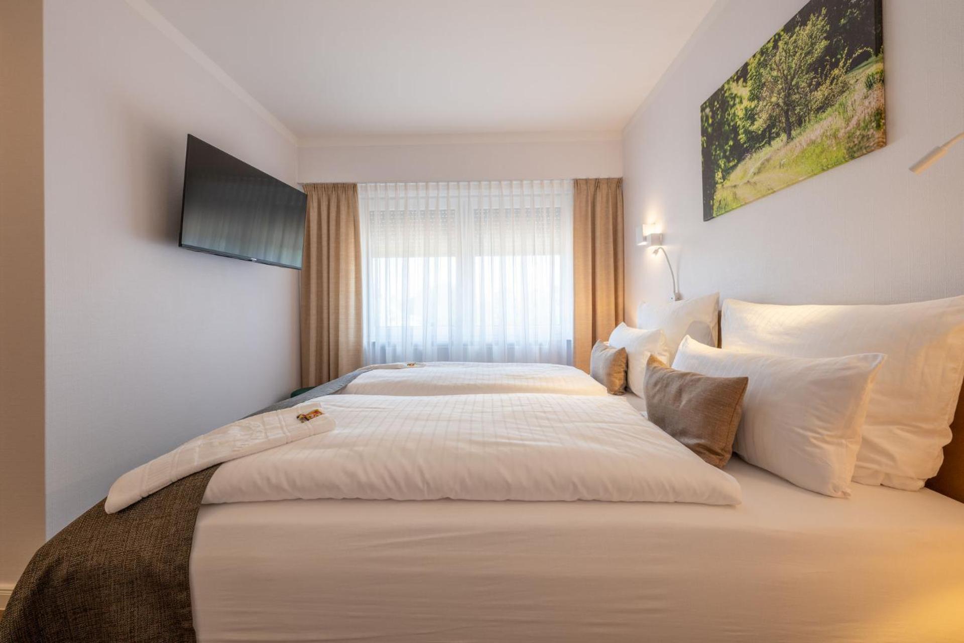 Eichengrund Cochstedt Hotel Hecklingen  Exterior photo